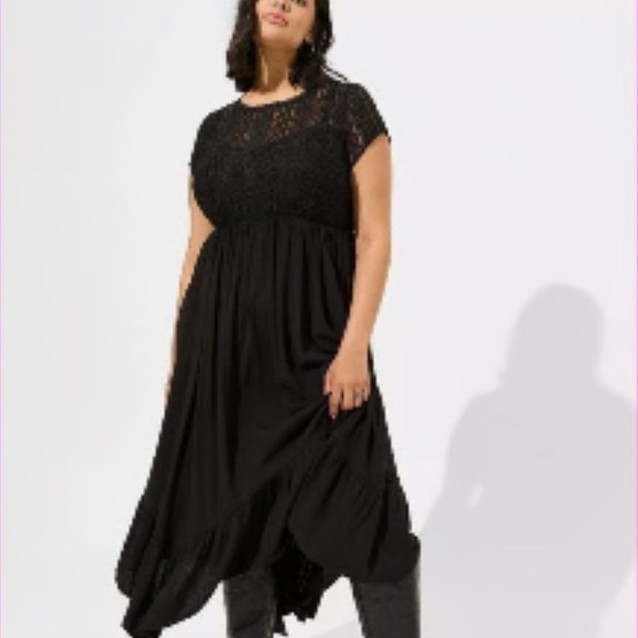 Torrid 1X Deep Black Midi Rayon Slub Lace Trim Dress with Pockets - Picture 9 of 12